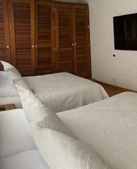 Hospedaje Hotel Marina Puerto Dorado, Hotel en Manzanillo Colina