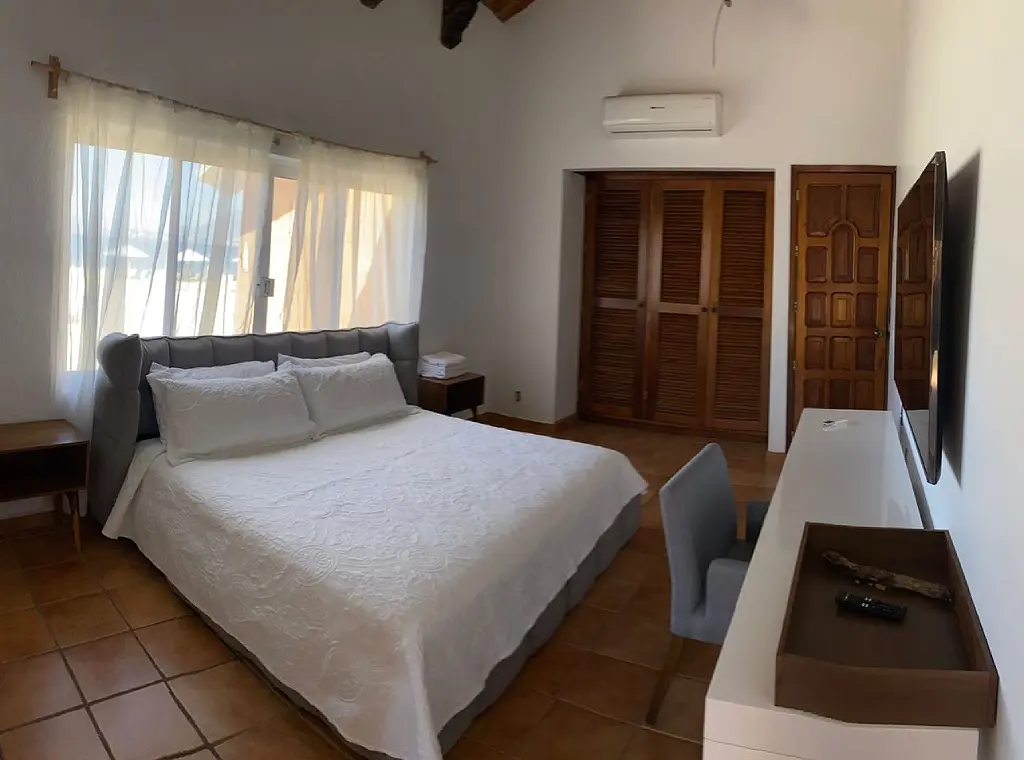 Penthouse Hospedaje Hotel Marina Puerto Dorado, Hotel en Manzanillo Colina