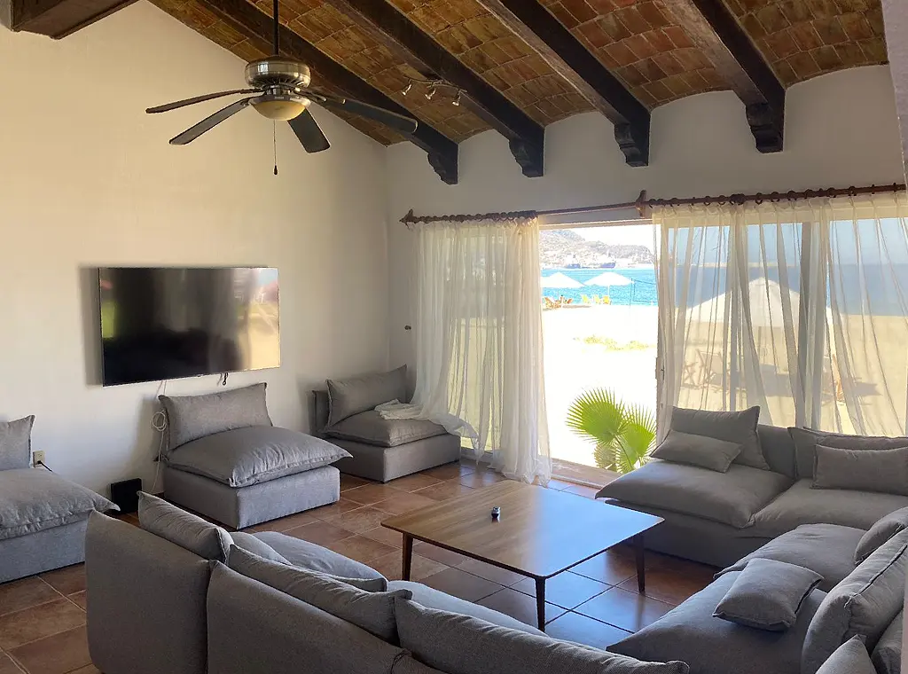 Penthouse Hospedaje Hotel Marina Puerto Dorado, Hotel en Manzanillo Colina