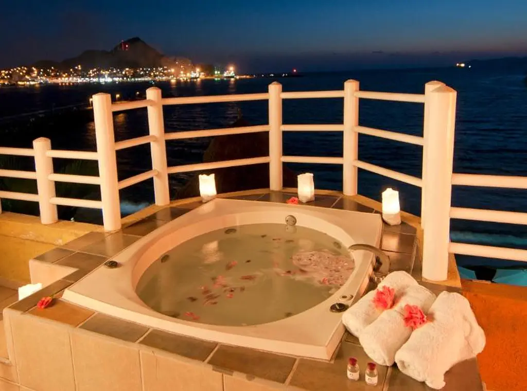 Penthouse Hospedaje Hotel Marina Puerto Dorado, Hotel en Manzanillo Colina