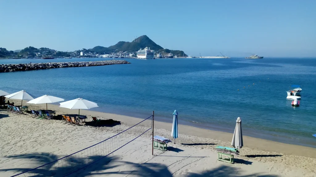 Playa Hotel Marina Puerto Dorado, Hotel en Manzanillo Colima