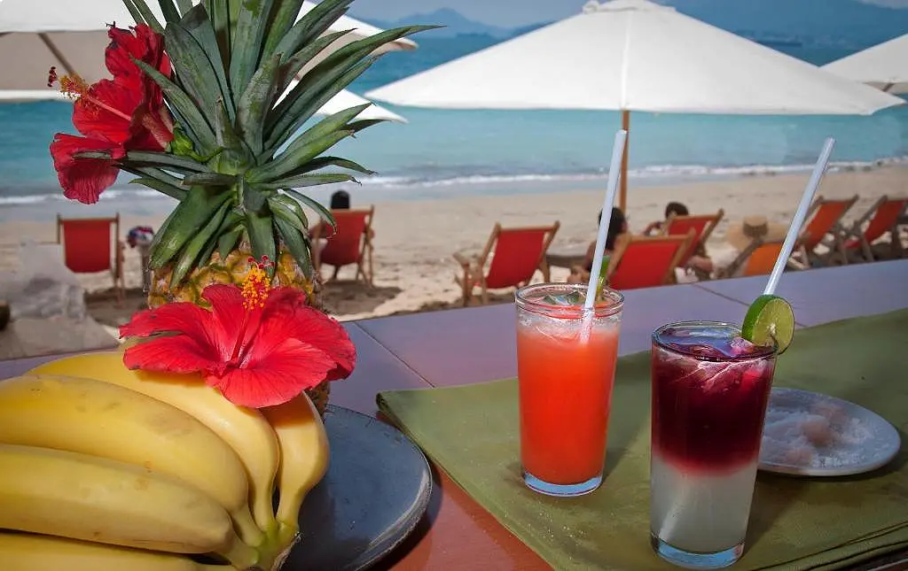 Restaurante Hotel Marina Puerto Dorado, Hotel en Manzanillo Colina