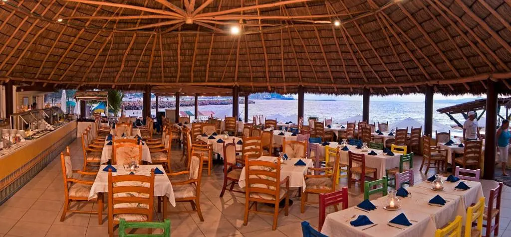 Restaurante Hotel Marina Puerto Dorado, Hotel en Manzanillo Colima